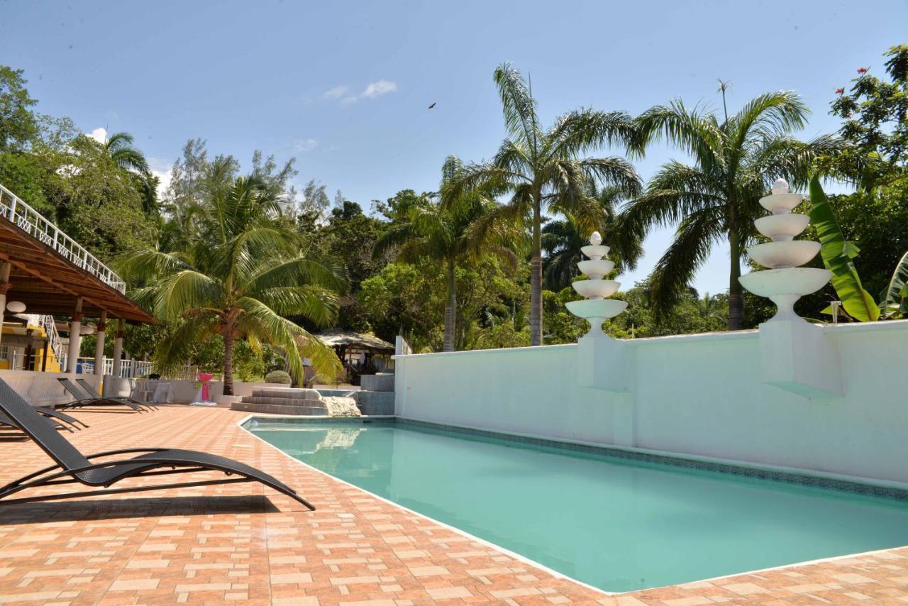 Chateau Margarita Teluk Montego Bagian luar foto