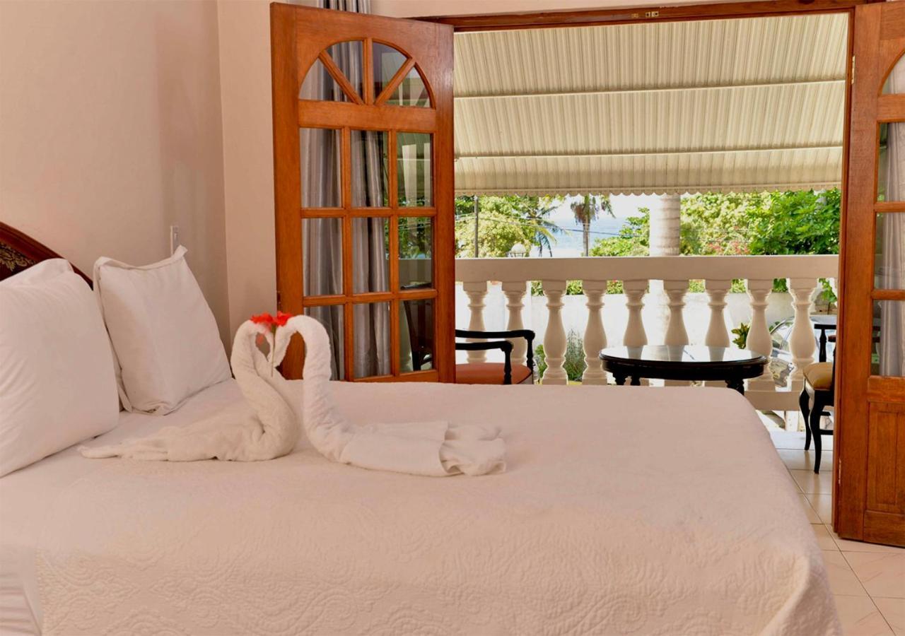 Chateau Margarita Teluk Montego Bagian luar foto